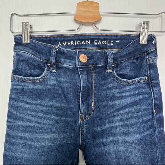 American Eagle Hi-Rise Jeggings in Dark Wash Distressed Size 0 - Picture 2 of 6